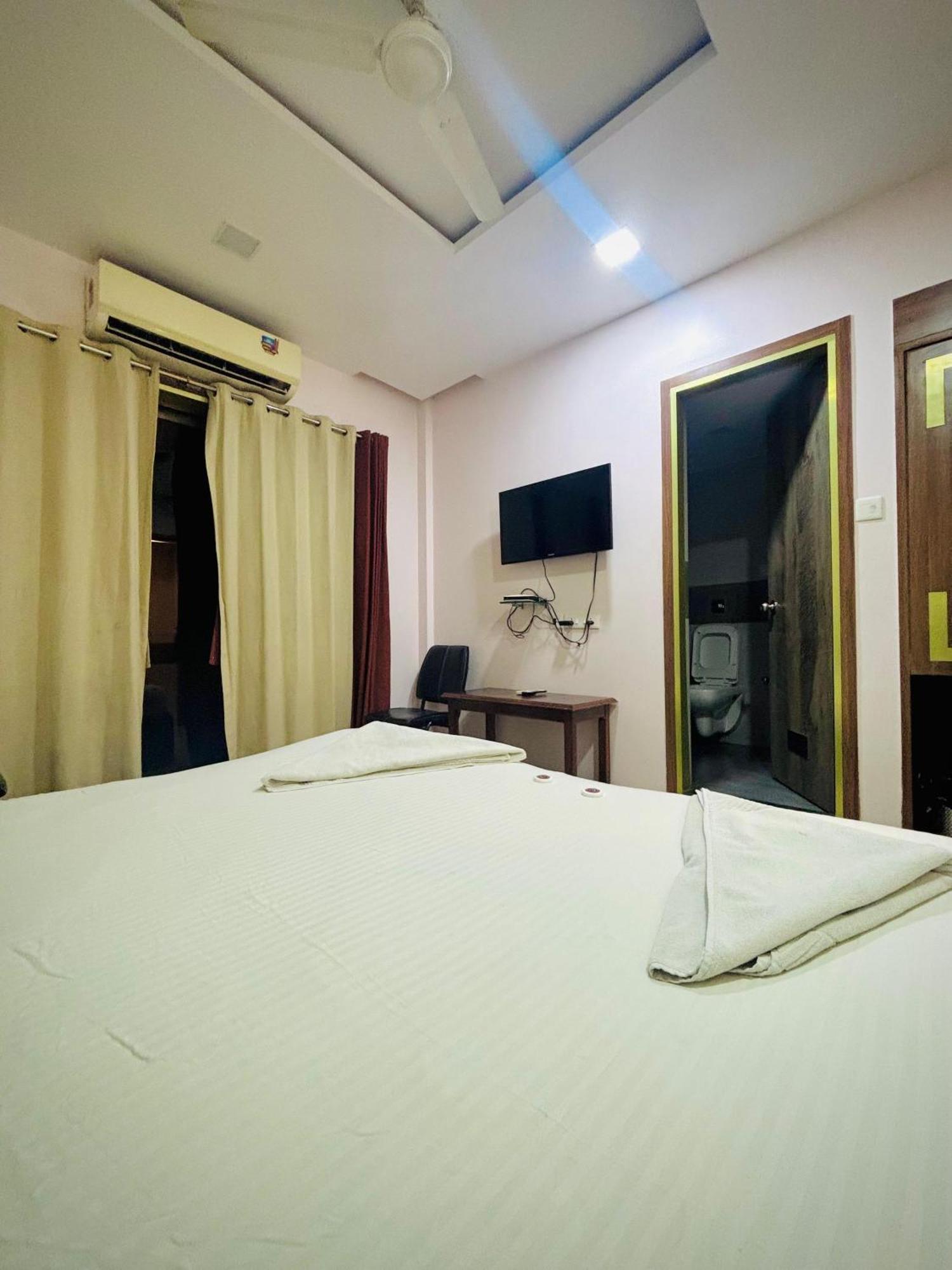 Hotel Laxmi Residency Lonavala Extérieur photo