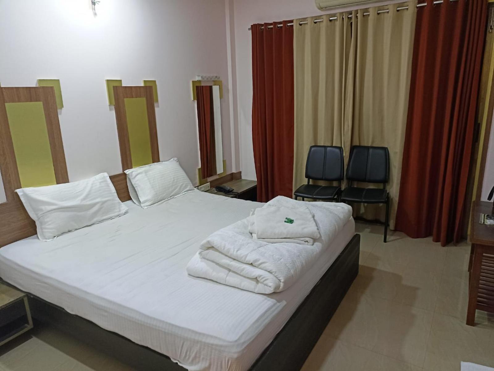 Hotel Laxmi Residency Lonavala Extérieur photo