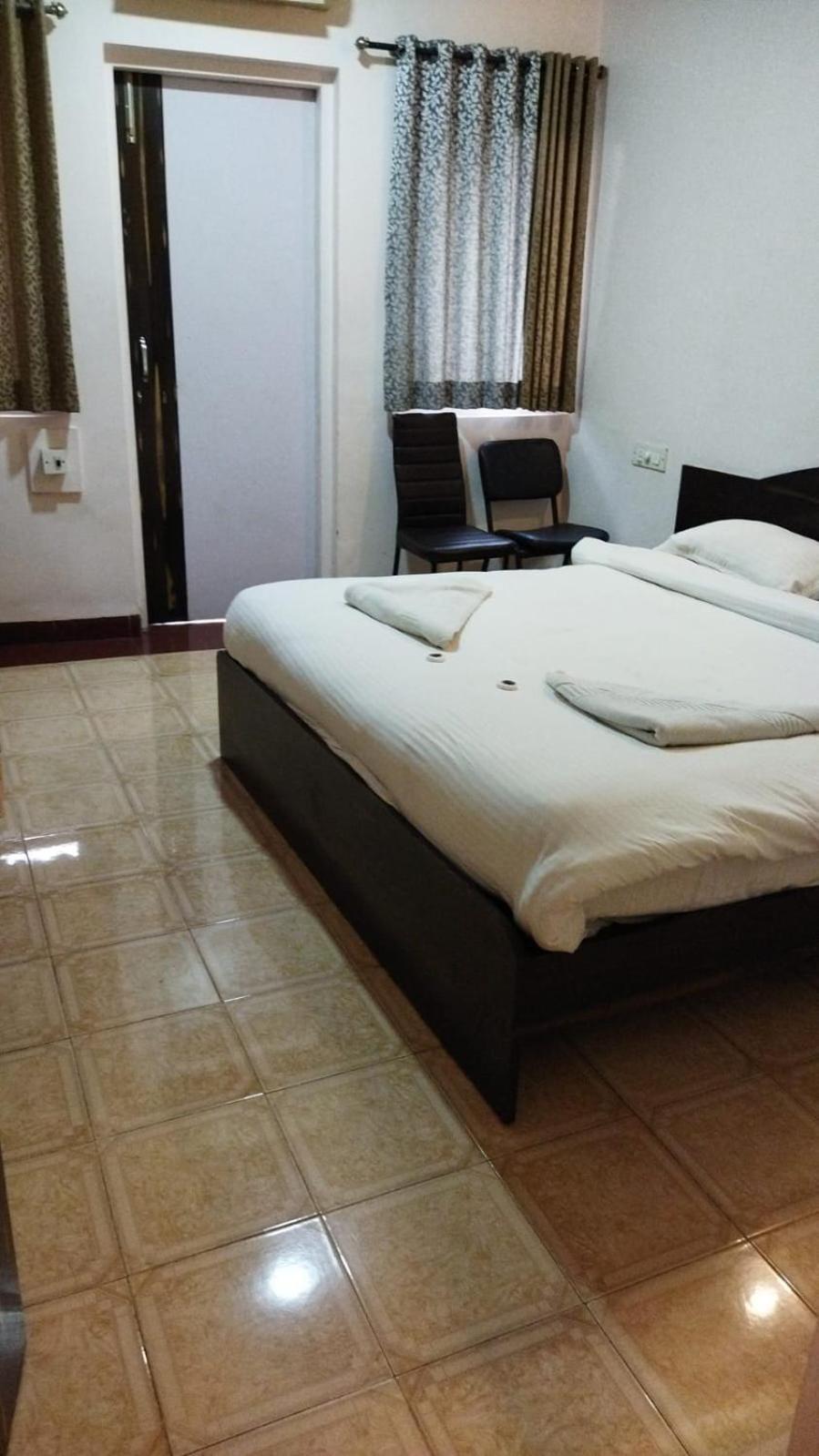 Hotel Laxmi Residency Lonavala Extérieur photo